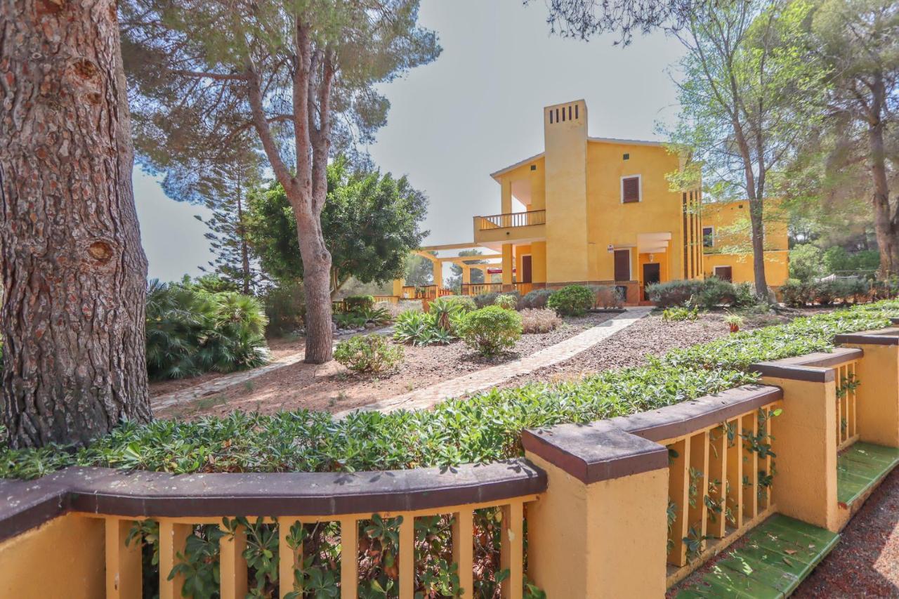 Villa Golf Sitges ヴィラノヴァ・イ・ラ・ジェルトル エクステリア 写真