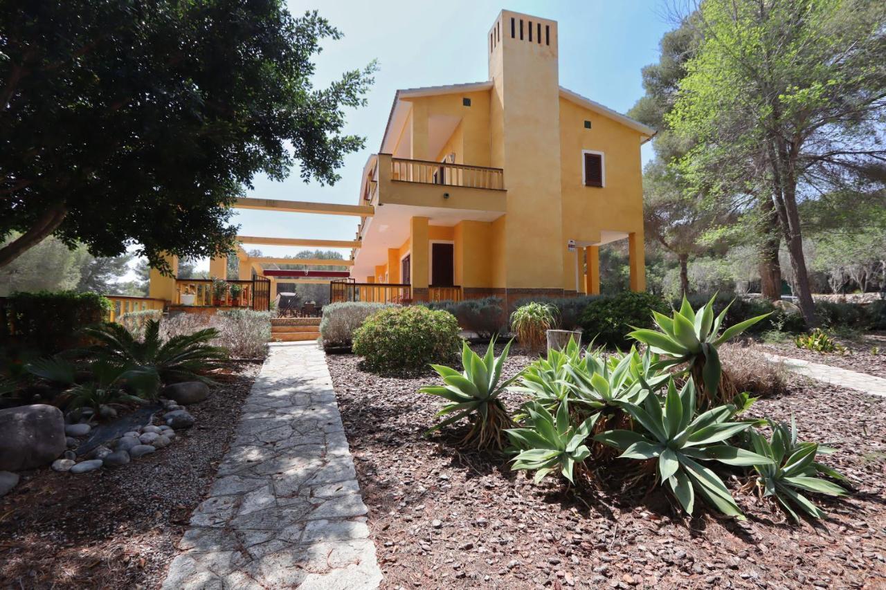 Villa Golf Sitges ヴィラノヴァ・イ・ラ・ジェルトル エクステリア 写真