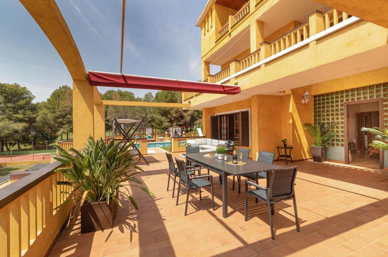 Villa Golf Sitges ヴィラノヴァ・イ・ラ・ジェルトル エクステリア 写真